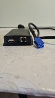 Renault Megane II USB-pistokeliitin 7711419487