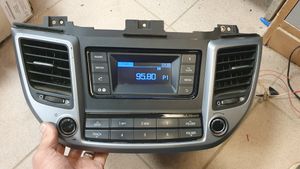 Hyundai Tucson TL Radio/CD/DVD/GPS-pääyksikkö 96170D70104X