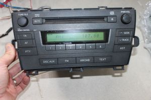 Toyota Prius (XW30) Panel / Radioodtwarzacz CD/DVD/GPS 8612047301