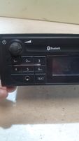 Renault Trafic III (X82) Radio/CD/DVD/GPS-pääyksikkö 281157689R
