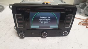 Volkswagen Tiguan Unità principale autoradio/CD/DVD/GPS 3C8035279B