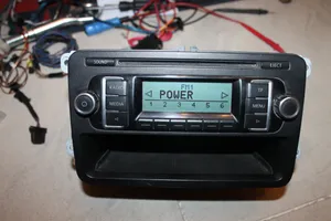 Volkswagen Caddy Panel / Radioodtwarzacz CD/DVD/GPS 1K0035156A