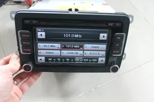 Volkswagen Touran II Unità principale autoradio/CD/DVD/GPS 3C8035190C