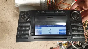 Mercedes-Benz E W211 Radio/CD/DVD/GPS-pääyksikkö A2118273842