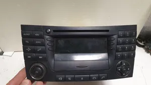 Mercedes-Benz E W211 Panel / Radioodtwarzacz CD/DVD/GPS A2118273842