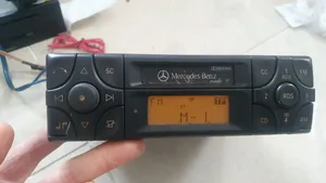Mercedes-Benz W123 Unité principale radio / CD / DVD / GPS A2108200986