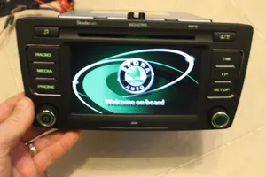 Skoda Yeti (5L) Panel / Radioodtwarzacz CD/DVD/GPS 1Z0035156F