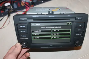 Skoda Yeti (5L) Panel / Radioodtwarzacz CD/DVD/GPS 1Z0035156F