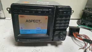 Mercedes-Benz S W220 Radio/CD/DVD/GPS head unit A2208203789