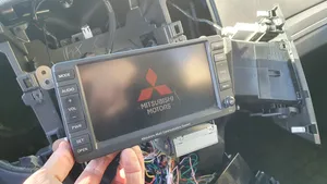 Mitsubishi Outlander Radio / CD/DVD atskaņotājs / navigācija 8750A070