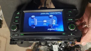 Toyota Yaris Panel / Radioodtwarzacz CD/DVD/GPS 861400D050