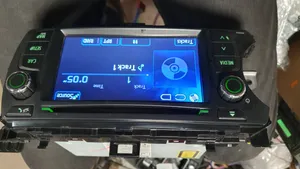 Toyota Yaris Radio/CD/DVD/GPS-pääyksikkö 861400D050