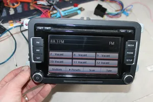 Volkswagen Tiguan Radio/CD/DVD/GPS-pääyksikkö 1K0035180AE