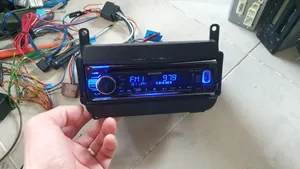 Suzuki Grand Vitara I Radio / CD/DVD atskaņotājs / navigācija KENWOOD