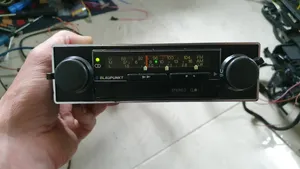 Mercedes-Benz W123 Radio/CD/DVD/GPS-pääyksikkö BLAUPUNKT