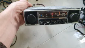 Mercedes-Benz W123 Radio/CD/DVD/GPS-pääyksikkö BLAUPUNKT