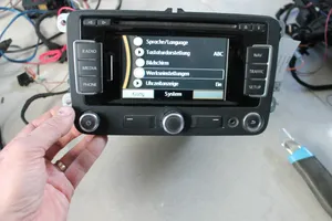 Volkswagen PASSAT B7 Unité principale radio / CD / DVD / GPS 3C8035279R