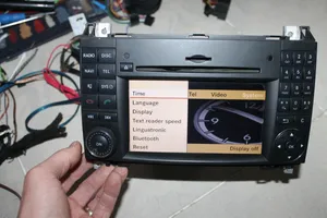 Mercedes-Benz Sprinter W906 Radija/ CD/DVD grotuvas/ navigacija A1698704994