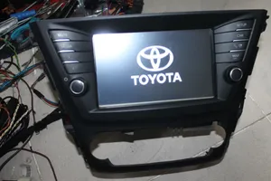 Toyota Avensis T270 Unità principale autoradio/CD/DVD/GPS 8614005200