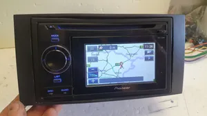 Volkswagen Transporter - Caravelle T5 Panel / Radioodtwarzacz CD/DVD/GPS PIONEER