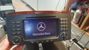 Mercedes-Benz R W251 Unità principale autoradio/CD/DVD/GPS A2518200979