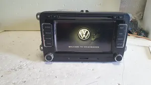 Volkswagen PASSAT B7 Unité principale radio / CD / DVD / GPS 1T0035680D