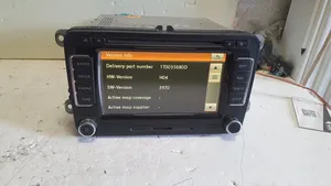 Volkswagen PASSAT B7 Unité principale radio / CD / DVD / GPS 1T0035680D