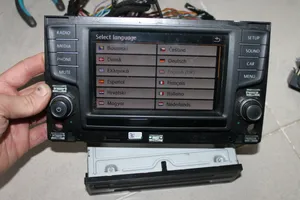 Volkswagen Golf VII Panel / Radioodtwarzacz CD/DVD/GPS 3G0919605