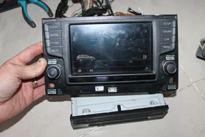 Volkswagen Golf VII Panel / Radioodtwarzacz CD/DVD/GPS 3G0919605