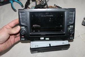 Volkswagen Golf VII Panel / Radioodtwarzacz CD/DVD/GPS 3G0919605