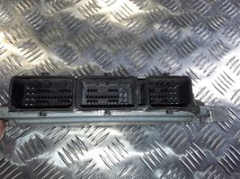 Renault Megane II Calculateur moteur ECU S122326109A