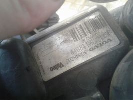 Volvo S60 Lampa przednia 30648205