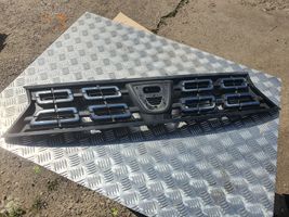 Dacia Duster II Maskownica / Grill / Atrapa górna chłodnicy 623103440R