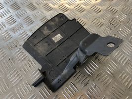 Nissan Qashqai Jäähdyttimen kehyksen suojapaneelin kiinnike 62823JD51A