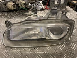 Mazda 323 Lampa przednia 