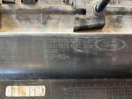 Ford Explorer Takaoven lista (muoto) BB5378254A77ACW