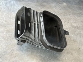 BMW 3 F30 F35 F31 Część rury dolotu powietrza 13717613156