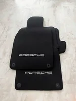 Porsche 911 991 Auton lattiamattosarja 