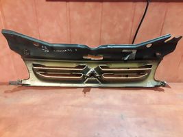 Citroen Berlingo Grille calandre supérieure de pare-chocs avant 