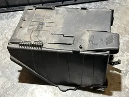 Citroen DS4 Couvercle de boîtier de batterie 9687472580