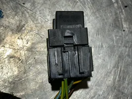 Citroen Jumpy Relay mounting block 9620220980