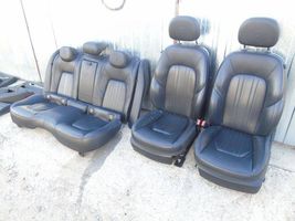 Maserati Ghibli Set di rivestimento sedili e portiere 