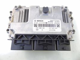 Renault Twingo III Sterownik / Moduł ECU 237105748R