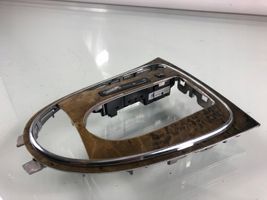 Mercedes-Benz CLS C219 Rivestimento in plastica cornice della leva del cambio 