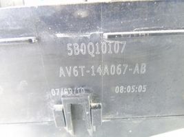 Ford C-MAX II Sicherungskasten AV6T14A067AB