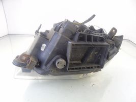 BMW 1 E82 E88 Lampa przednia 