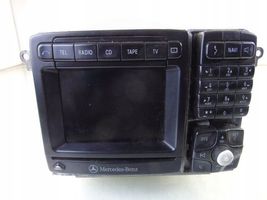 Mercedes-Benz S W220 Panel / Radioodtwarzacz CD/DVD/GPS A220827044280