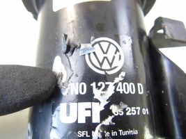 Volkswagen PASSAT B7 Boîtier de filtre à carburant 7N0127400D