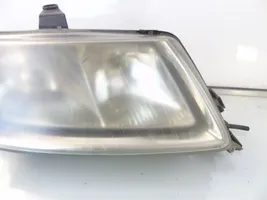 Saab 9-5 Lampa przednia 