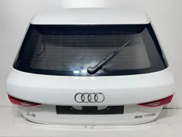 Audi A3 8Y Lava-auton perälauta 